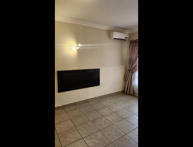 1 BEDROOM APARTMENT FOR SALE IN RIETFONTEIN